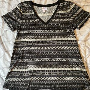 2/$20 🔥 LuLaRoe Christy Tee